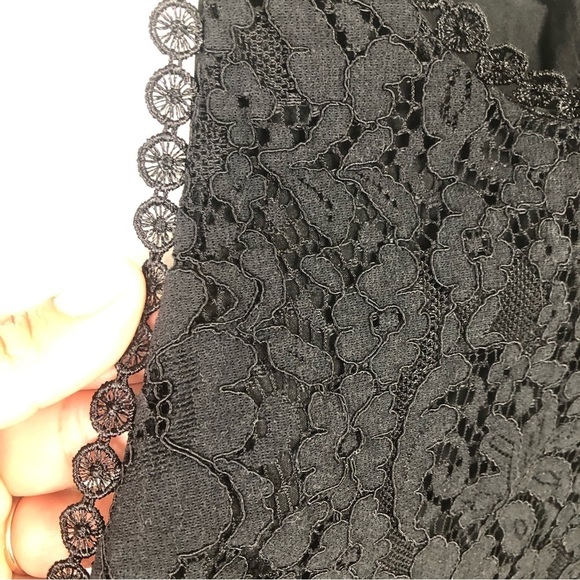 Cabi Black Lace Display Tank top blouse size: M - Picture 5 of 13